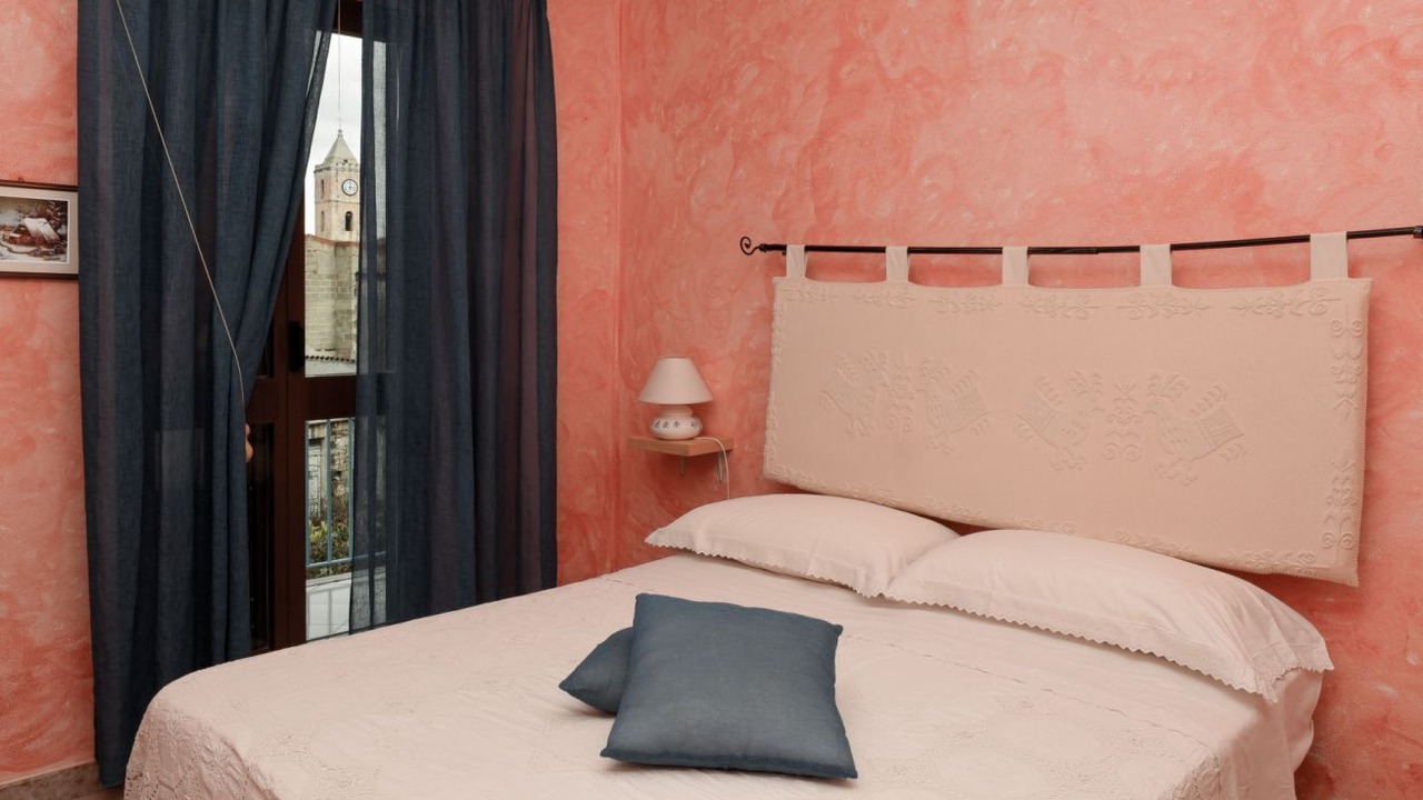 Photo of Bedroom in Oliena
