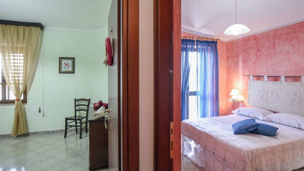 Photo of Bedroom in Oliena