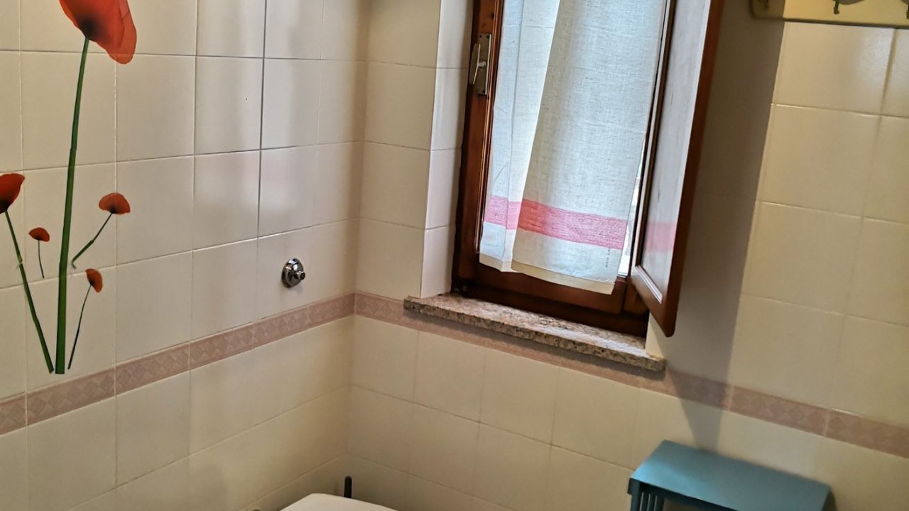 Photo of Bathroom in Oliena