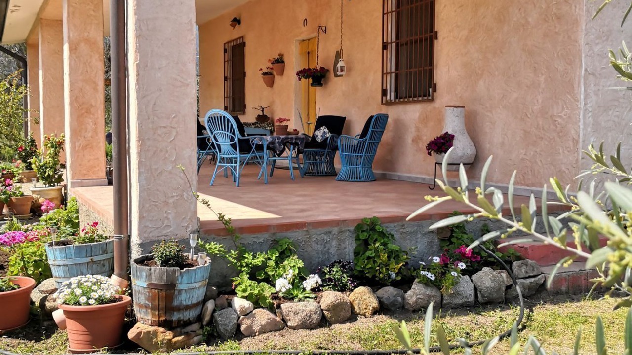 Photo of Patio Balcony in Oliena