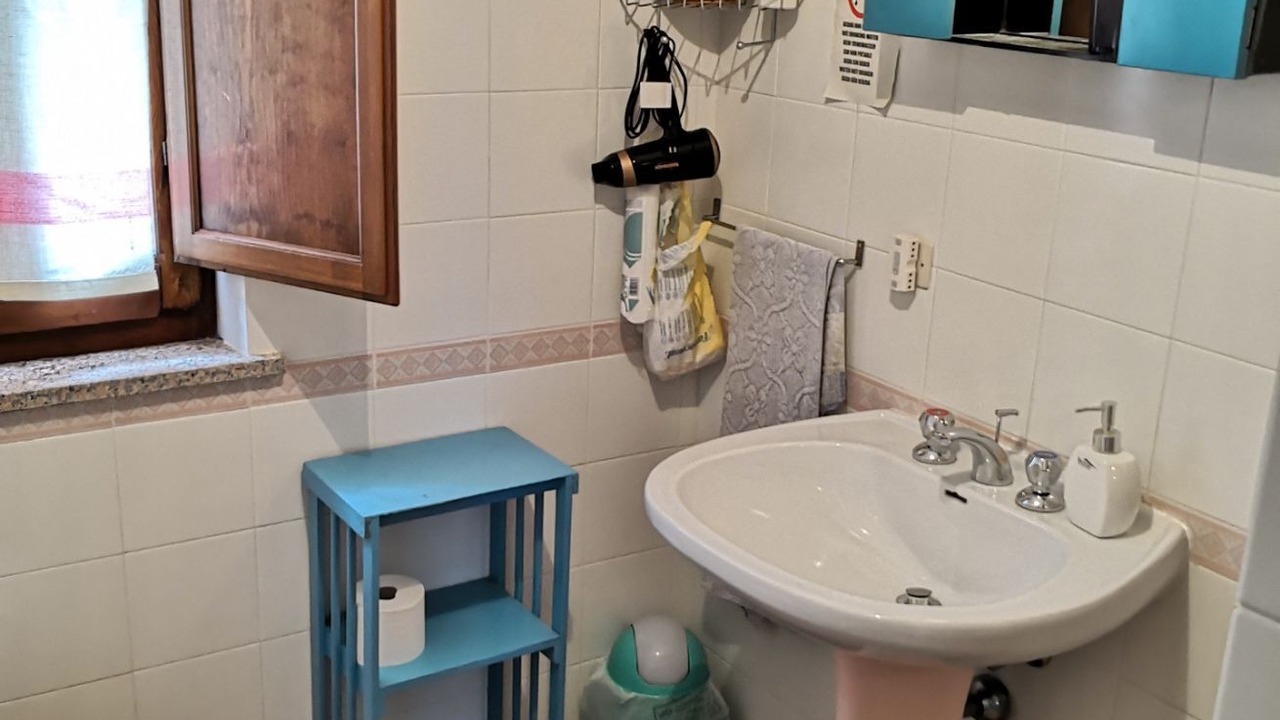 Photo of Bathroom in Oliena