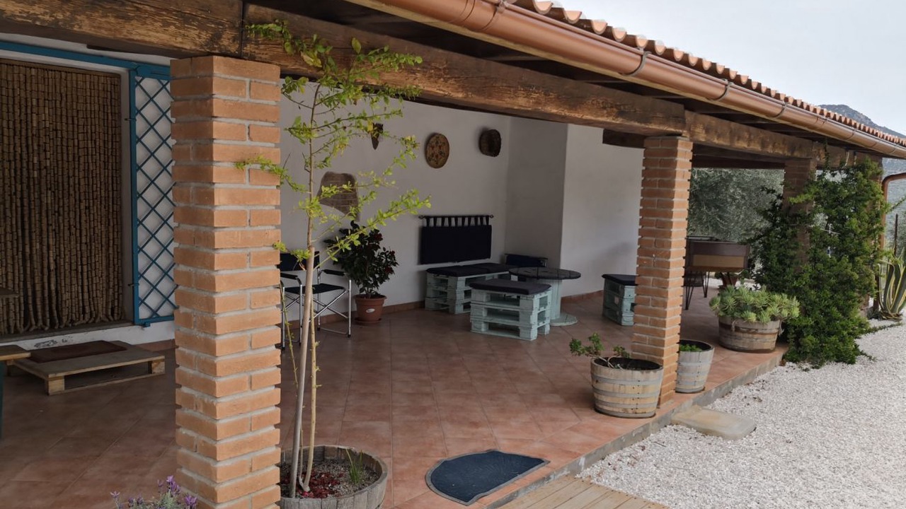 Photo of Patio Balcony in Oliena