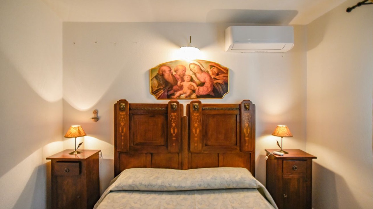 Photo of Bedroom in Tiriddo