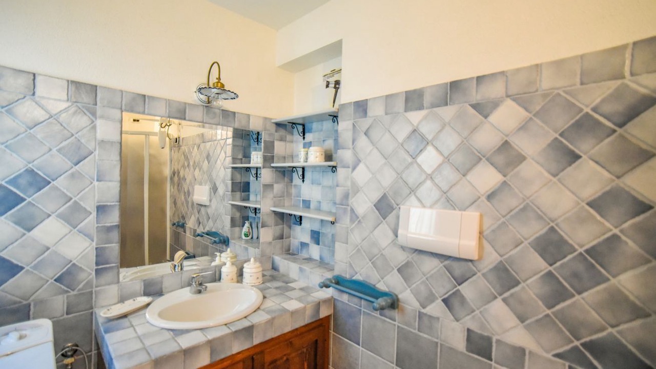 Photo of Bathroom in Tiriddo