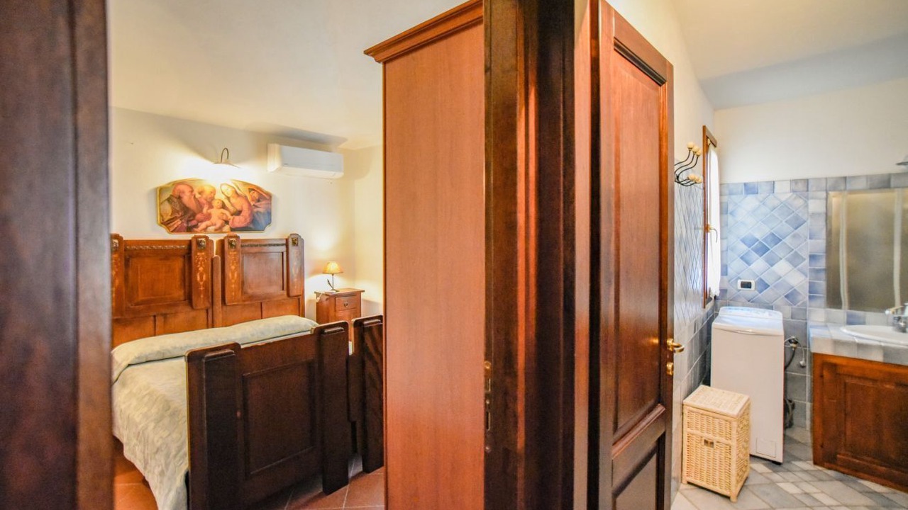 Photo of Bedroom in Tiriddo
