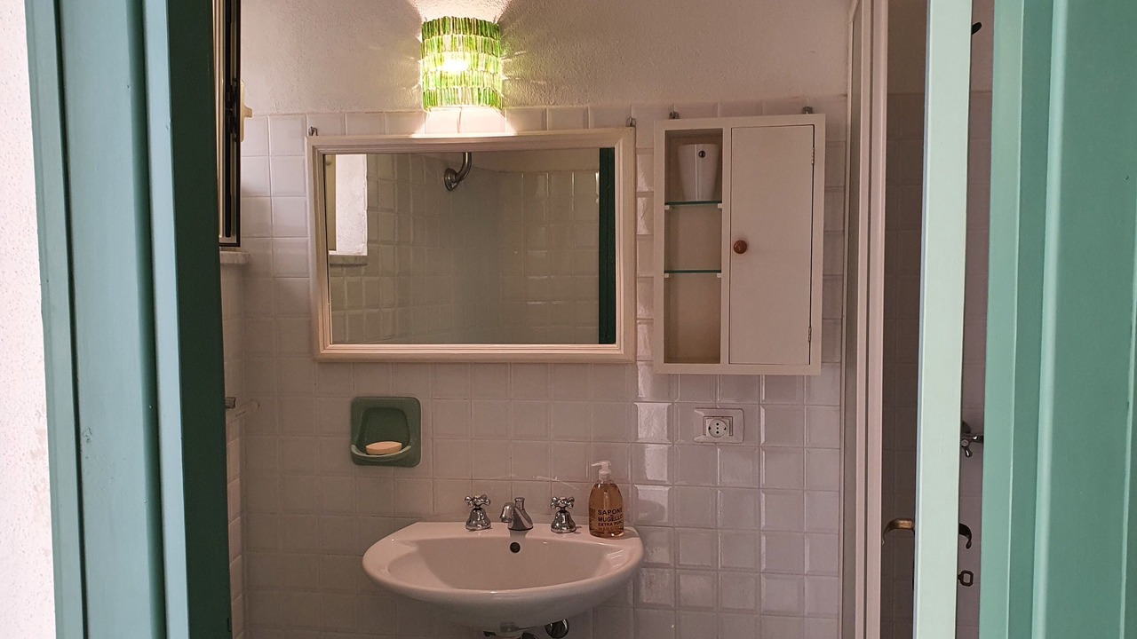 Photo of Bathroom in Bosa Historic Centre