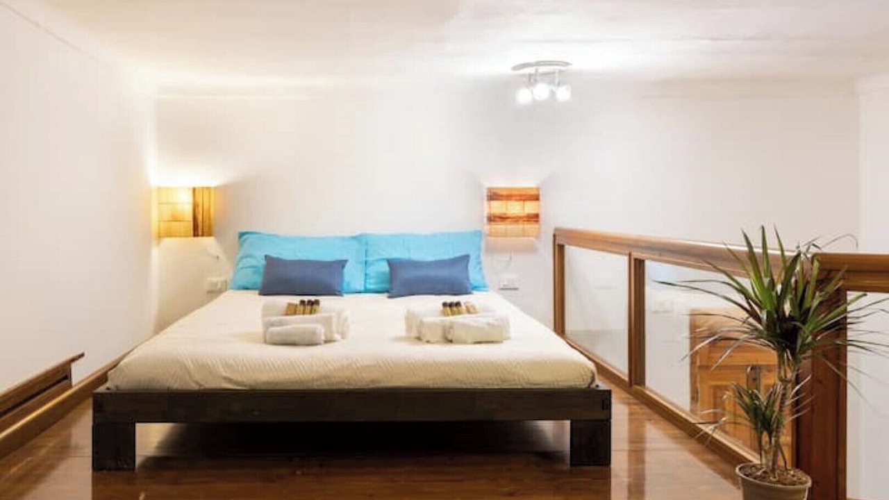 Photo of Bedroom in Historic Castle District