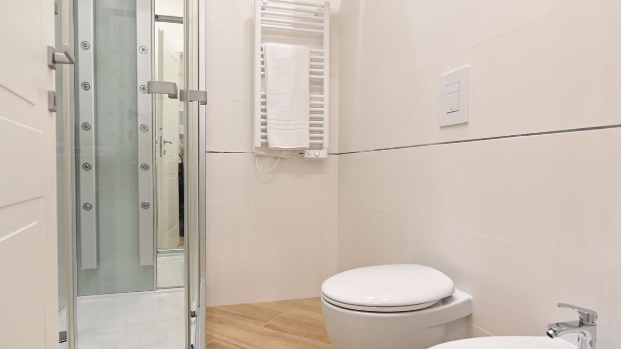 Photo of Bathroom in Lancusi