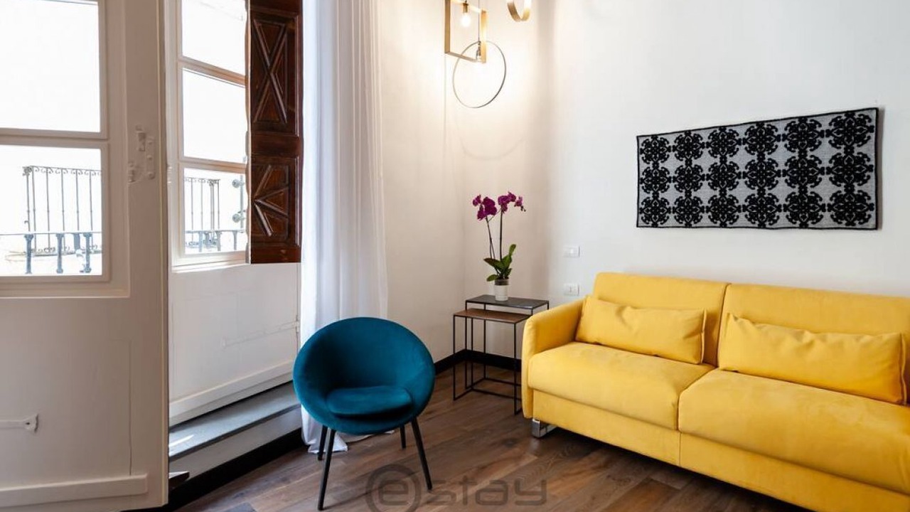 Photo of Livingroom in Historic Castle District