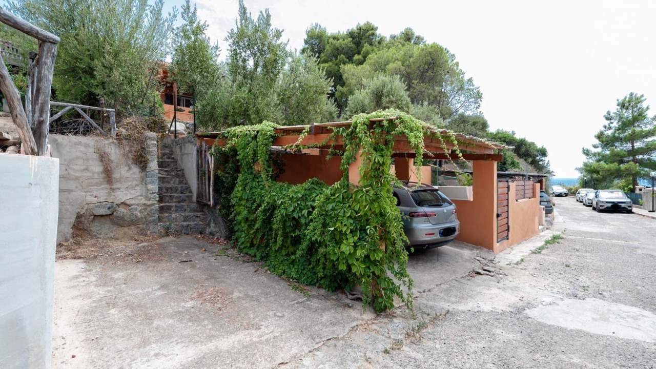 Photo of Outdoor in Geremeas