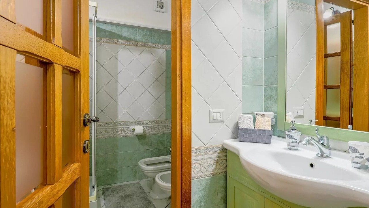 Photo of Bathroom in Olbia City Centre
