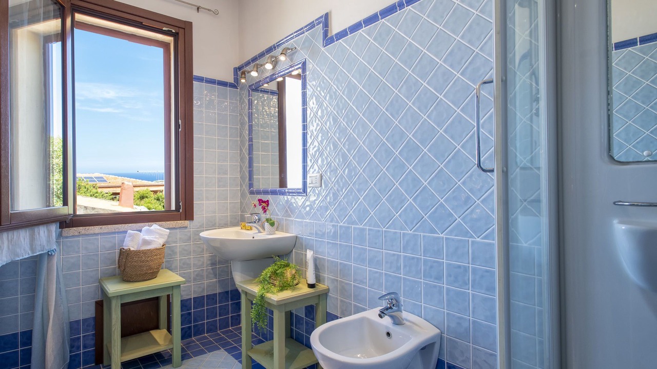 Photo of Bathroom in Badesi