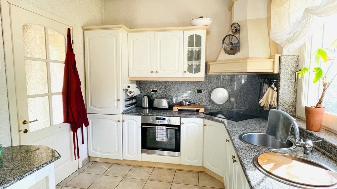 Photo of Kitchen in Triei