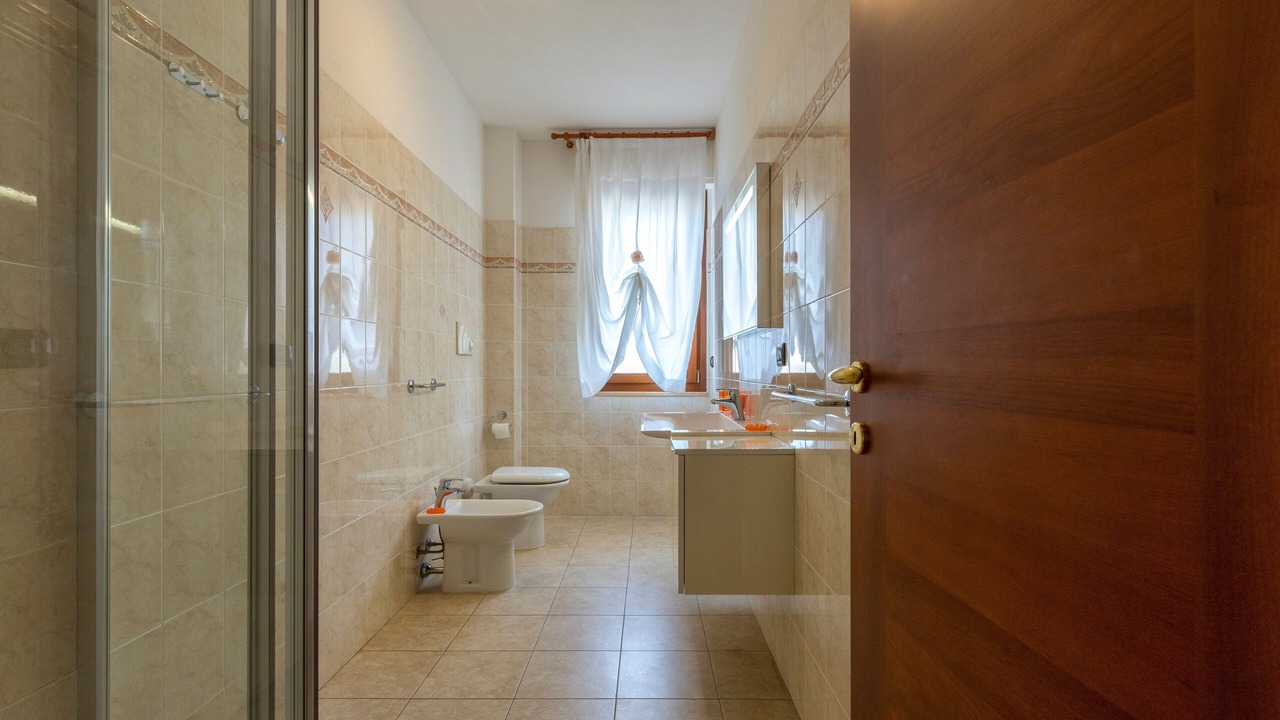 Photo of Bathroom in Lido