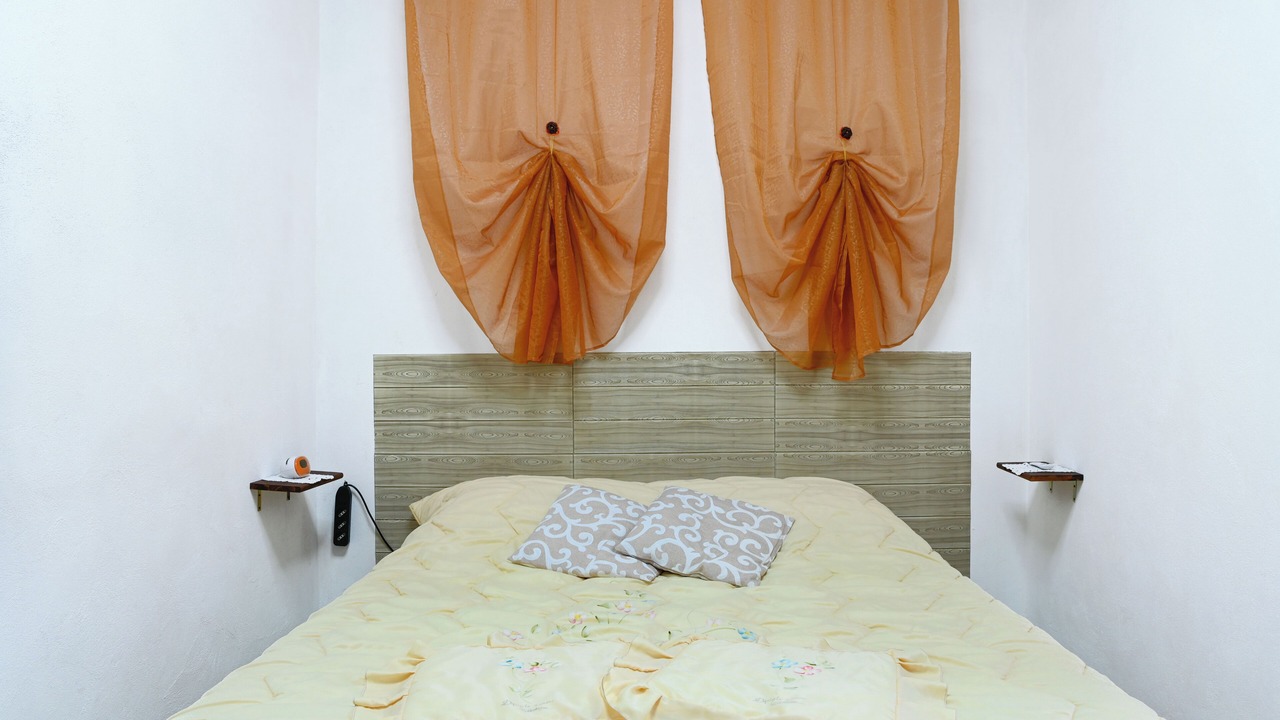Photo of Bedroom in Iglesias Historic Centre