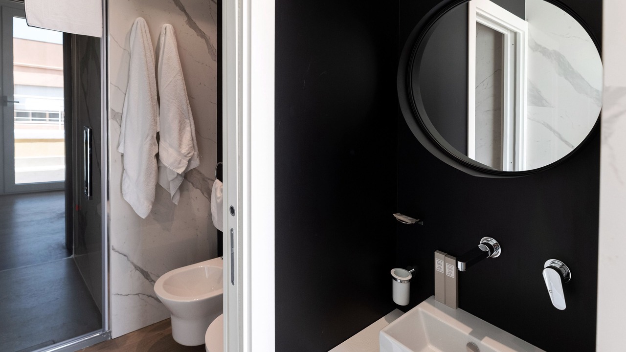 Photo of Bathroom in Poetto