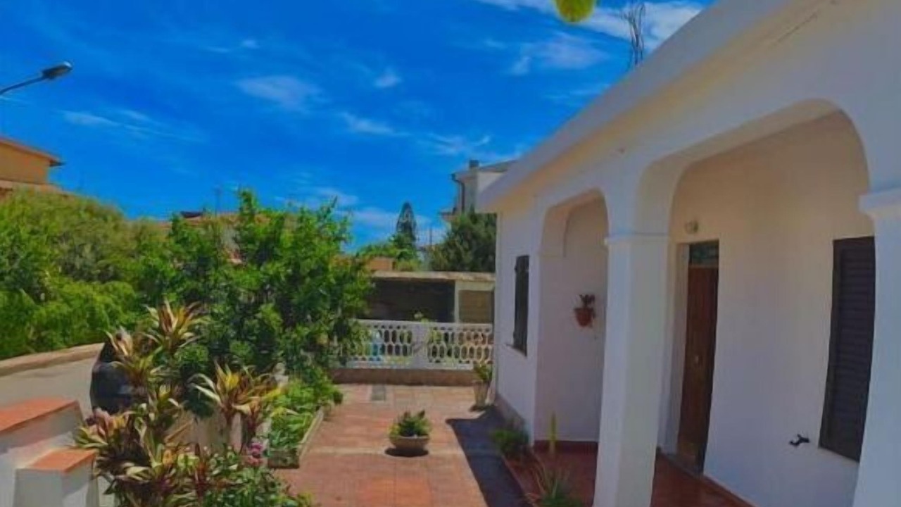 Photo of Patio Balcony in Orosei