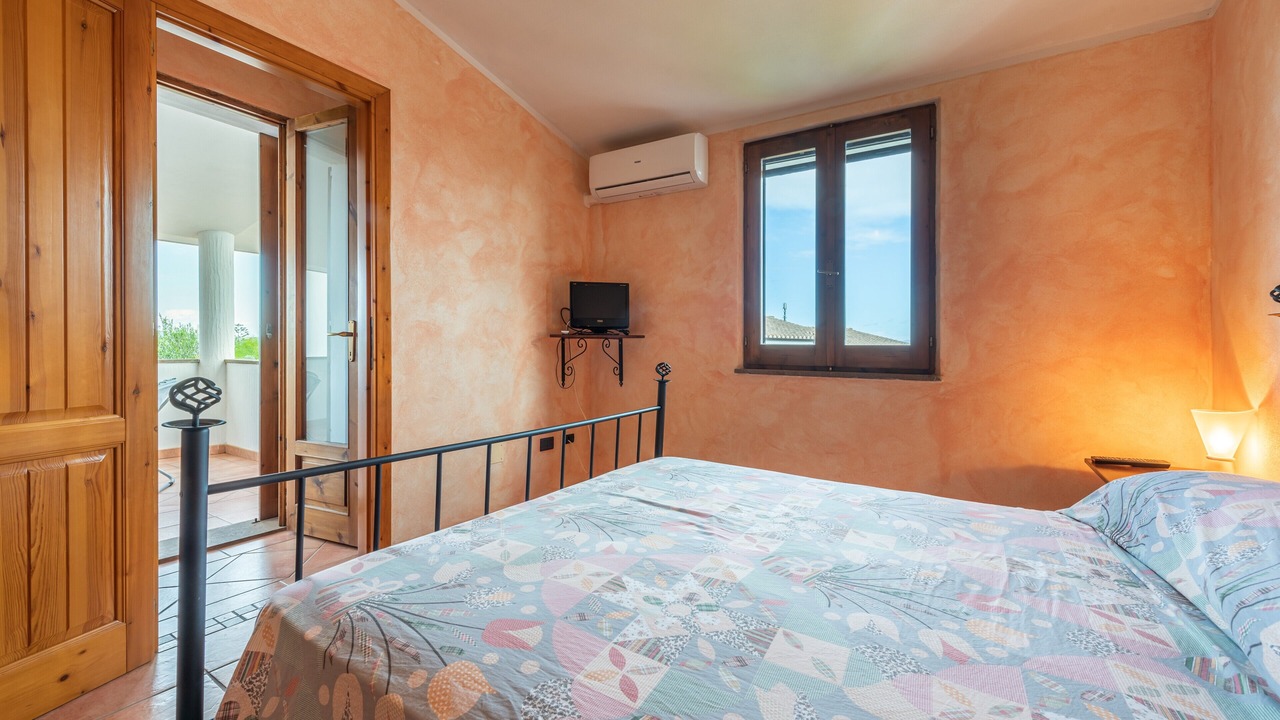 Photo of Bedroom in Calasetta