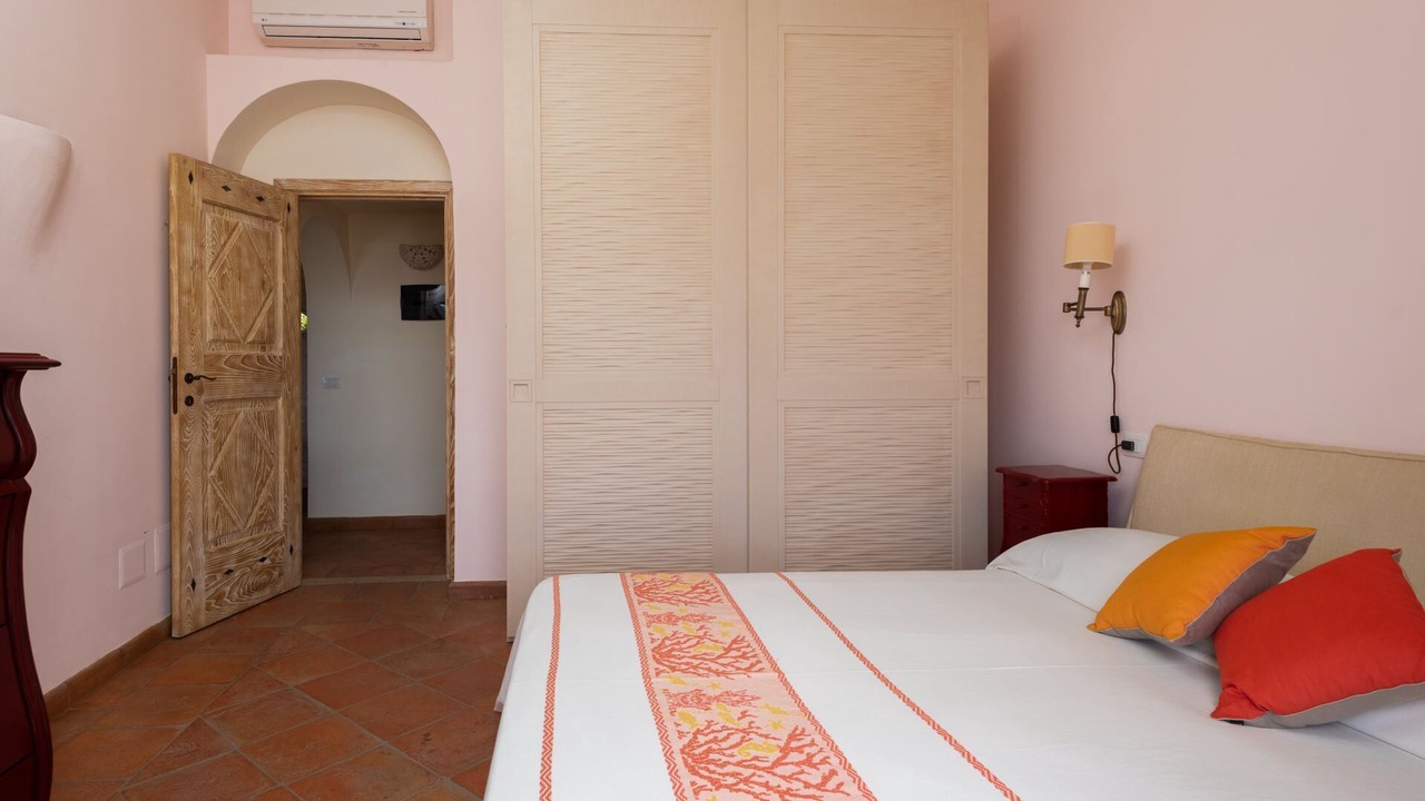 Photo of Bedroom in Baia Caddinas