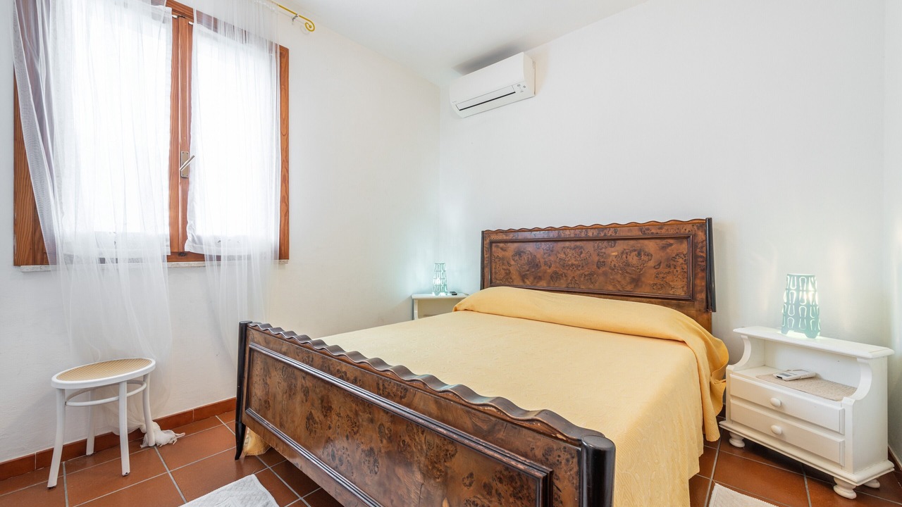 Photo of Bedroom in Calasetta