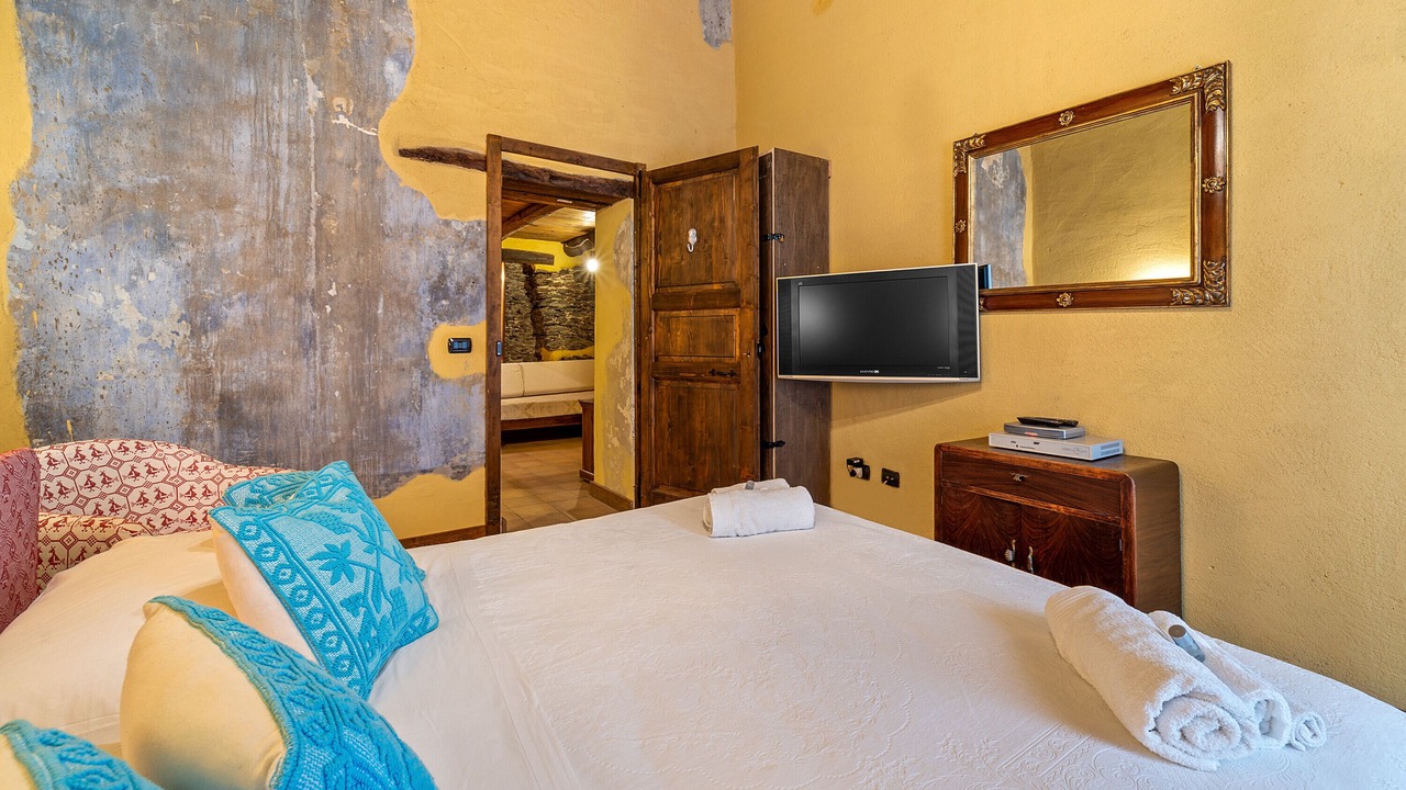 Photo of Bedroom in Seui Historic Centre