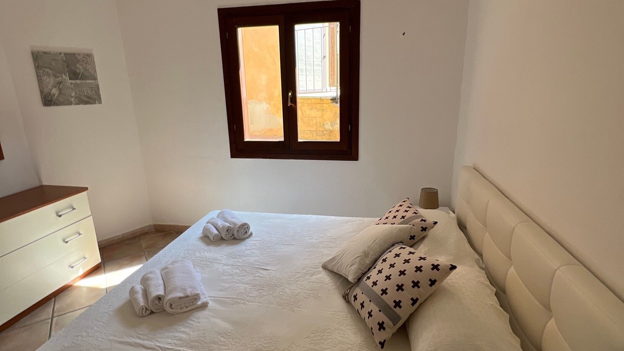 Photo of Bedroom in Baia Caddinas