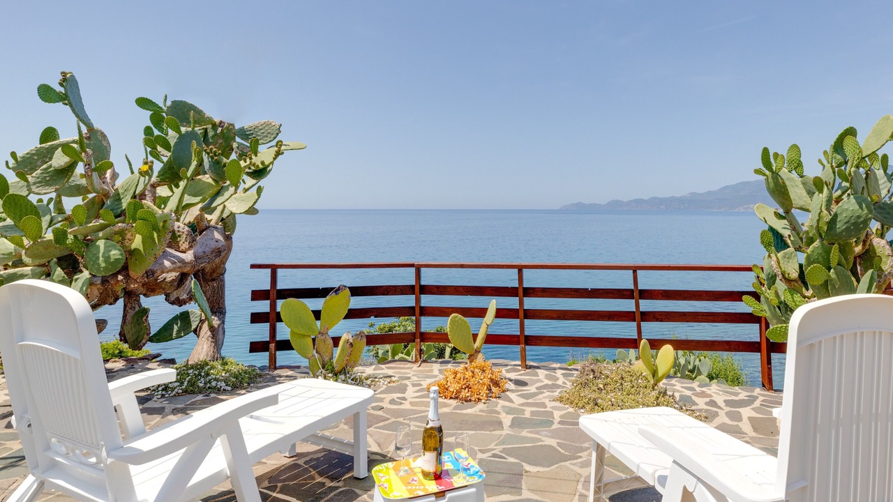 Photo of Patio Balcony in Magomadas