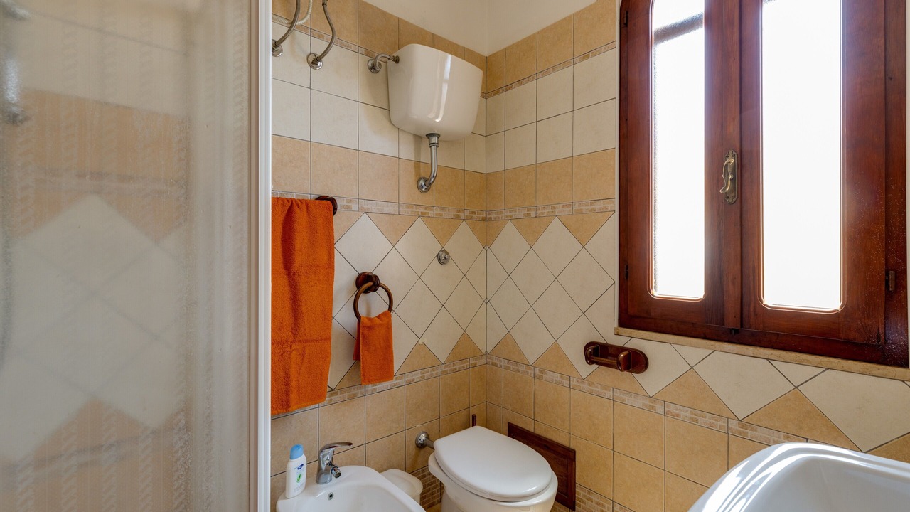 Photo of Bathroom in Magomadas