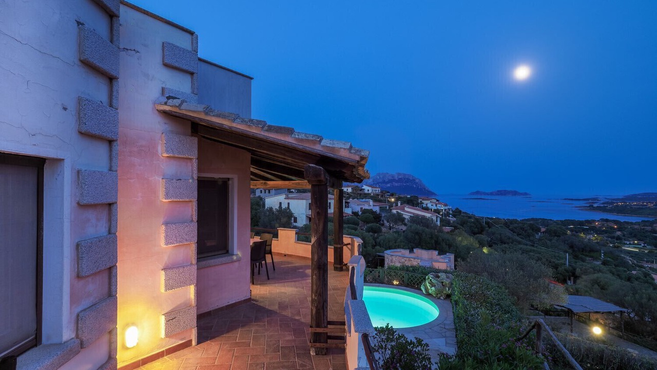 Photo of Patio Balcony in Porto Istana