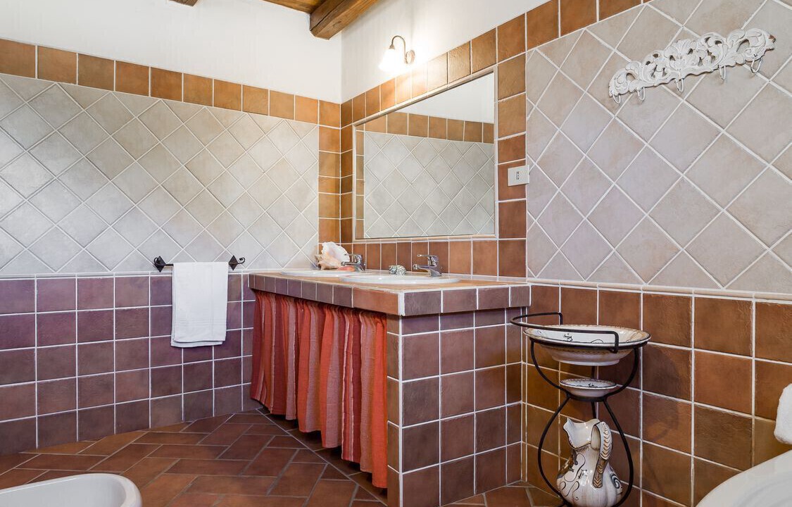 Photo of Bathroom in Porto Istana