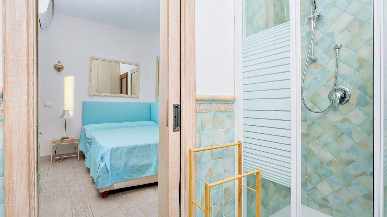 Photo of Bedroom in Baia Caddinas