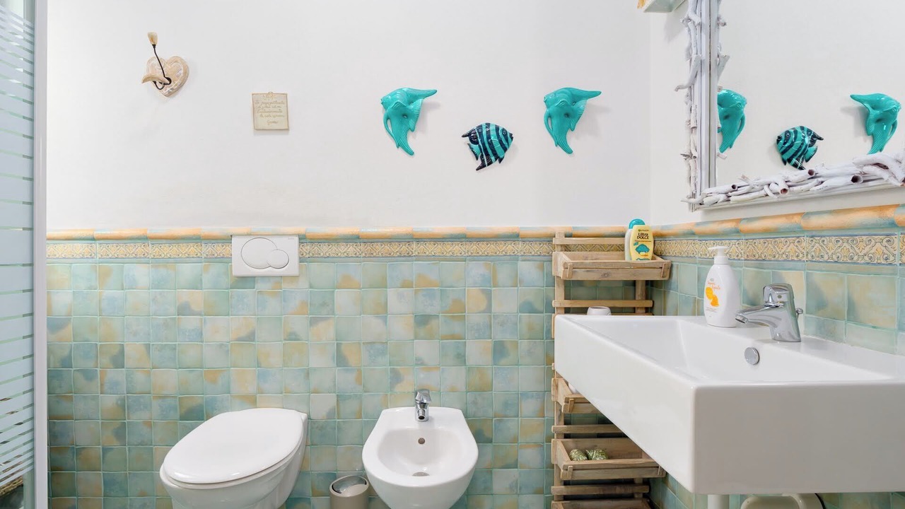 Photo of Bathroom in Baia Caddinas