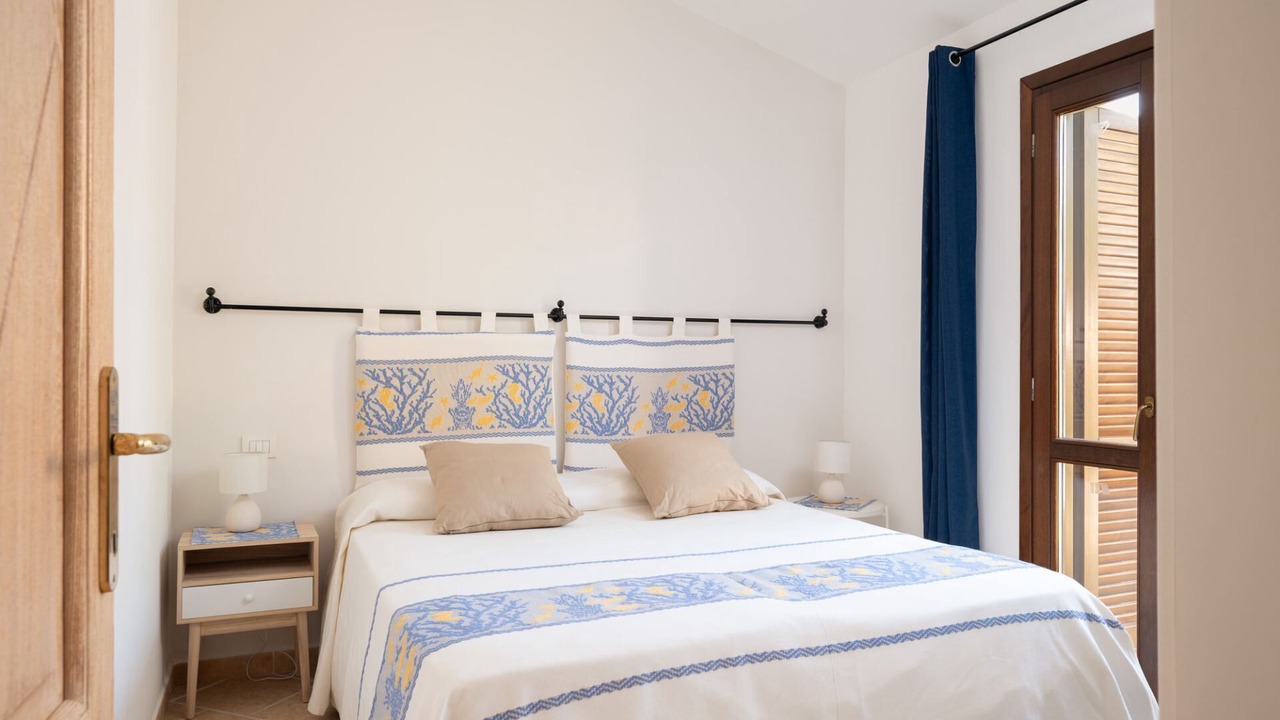 Photo of Bedroom in Baia Caddinas