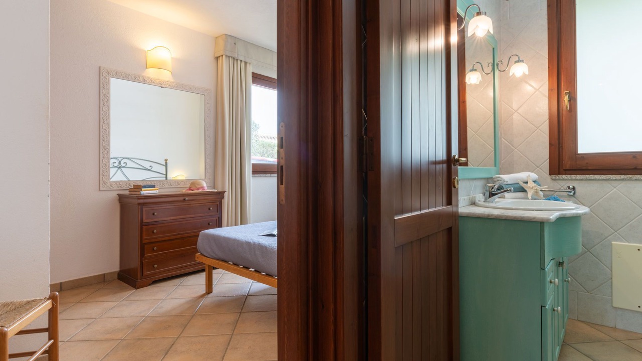 Photo of Bathroom in Notteri