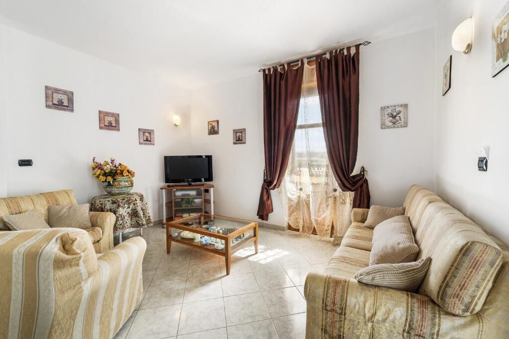 Photo of Livingroom in Nuragus