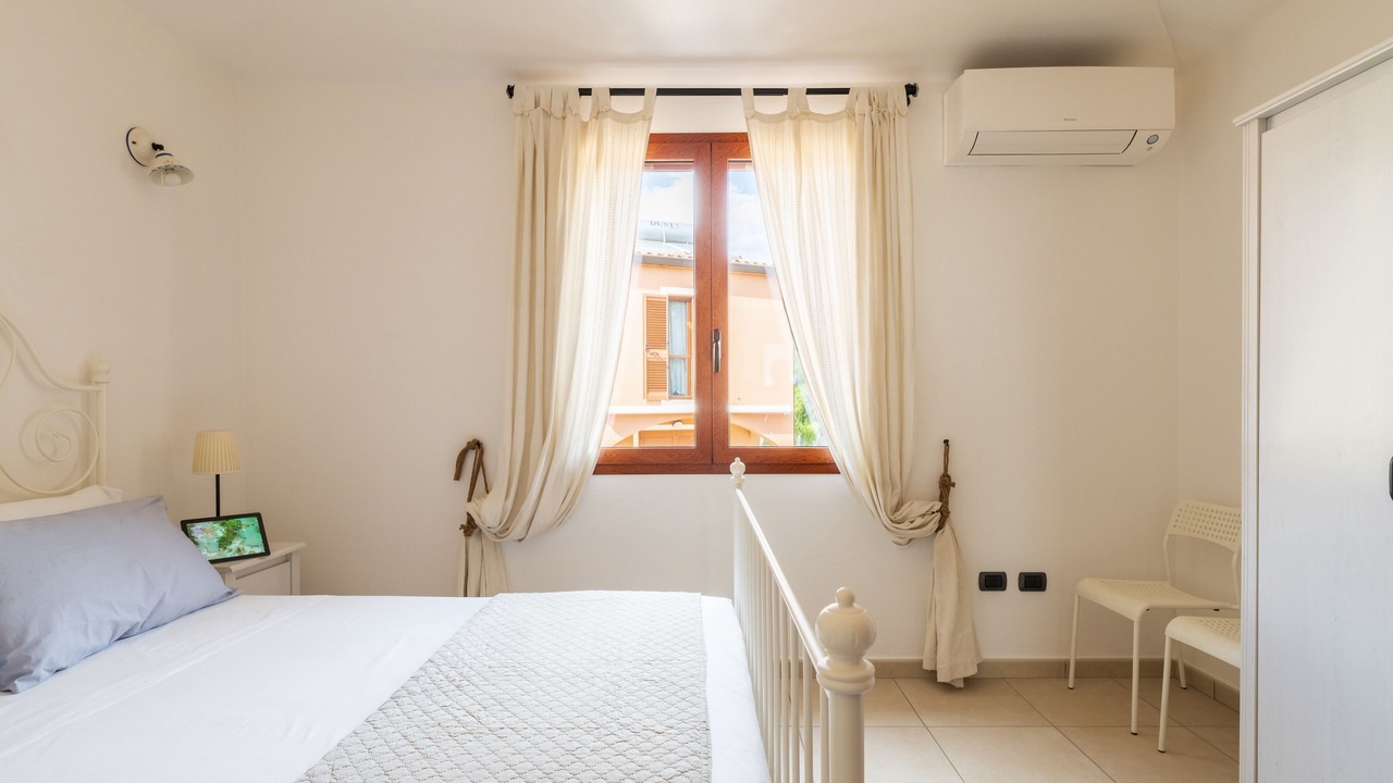 Photo of Bedroom in Arbatax