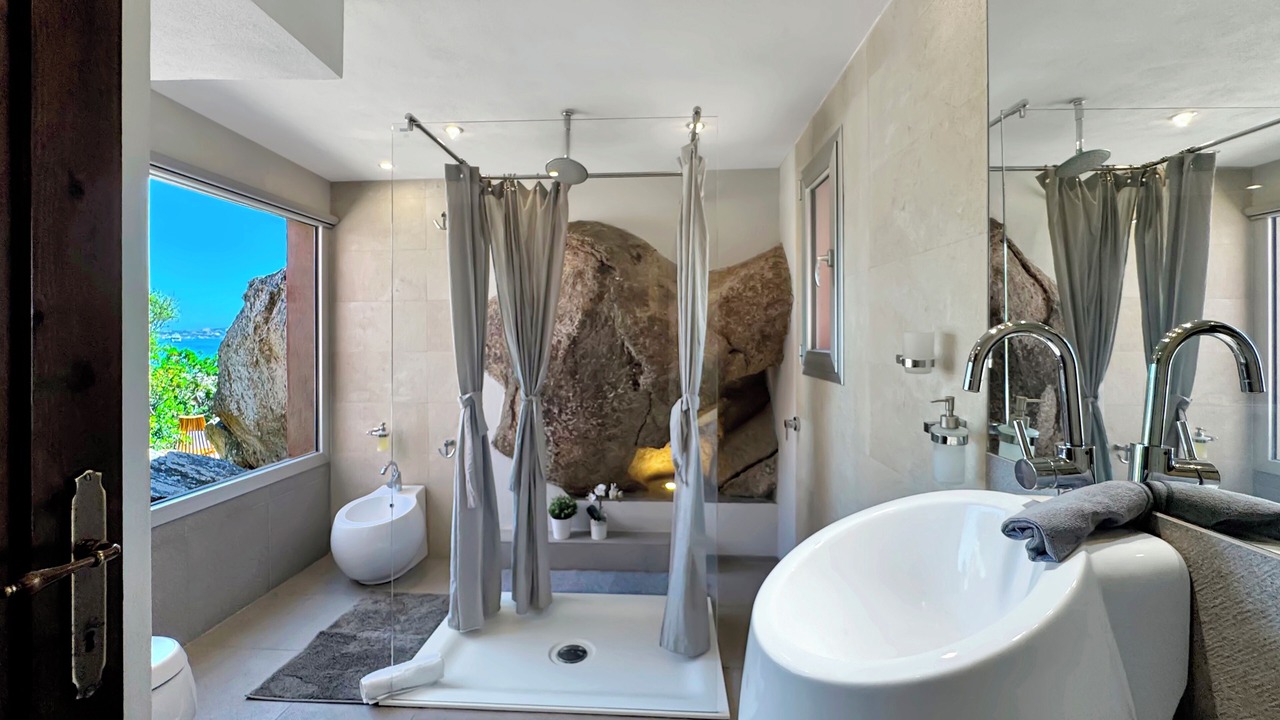 Photo of Bathroom in La Maddalena