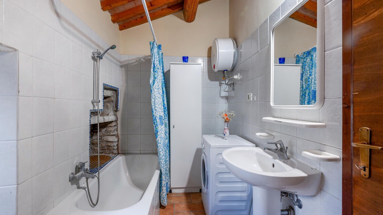Photo of Bathroom in Mercatello sul Metauro