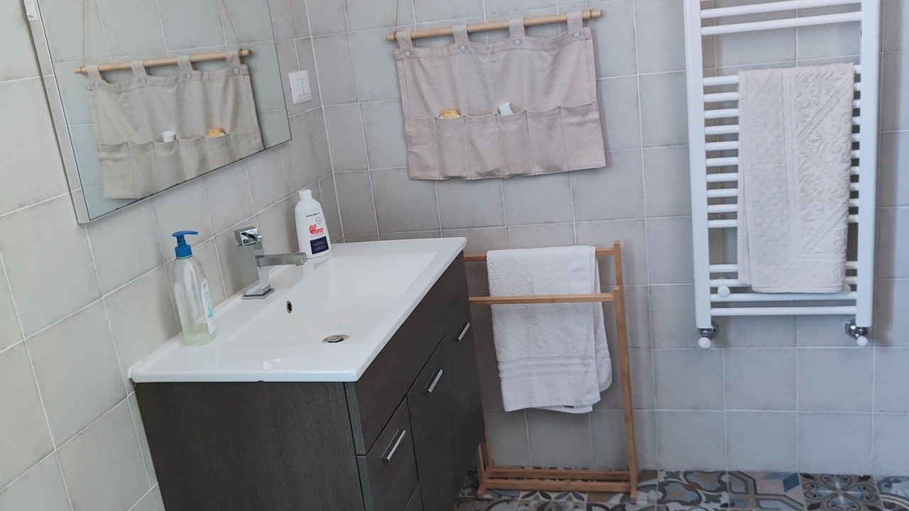 Photo of Bathroom in Notteri