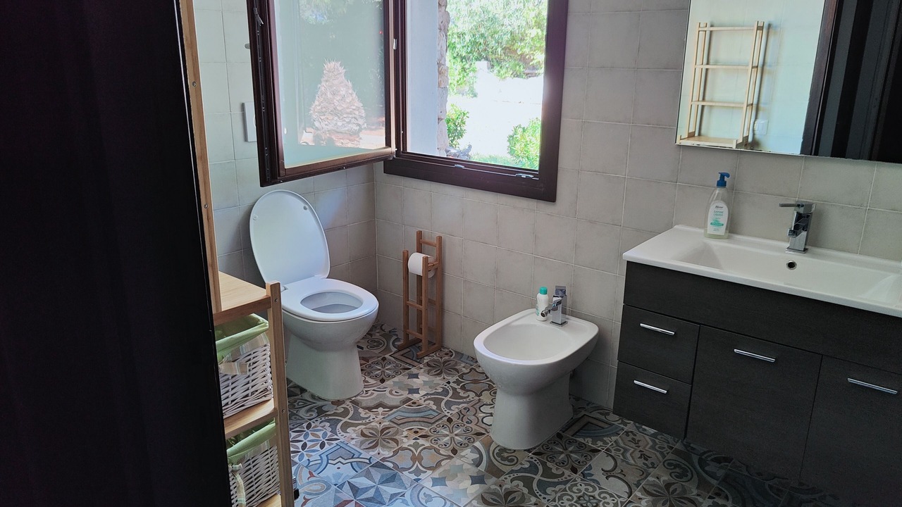 Photo of Bathroom in Notteri