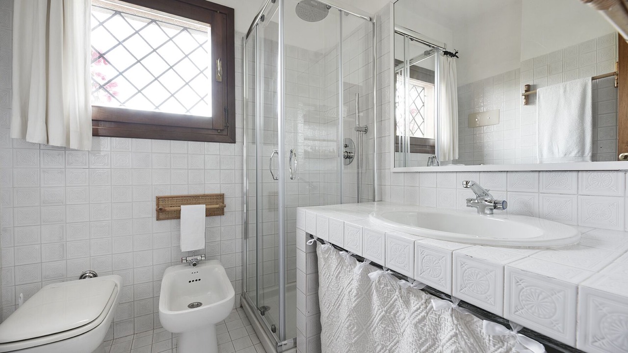 Photo of Bathroom in Pantogia