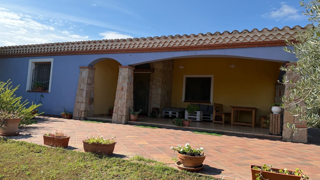 Photo of Outdoor in Girasole