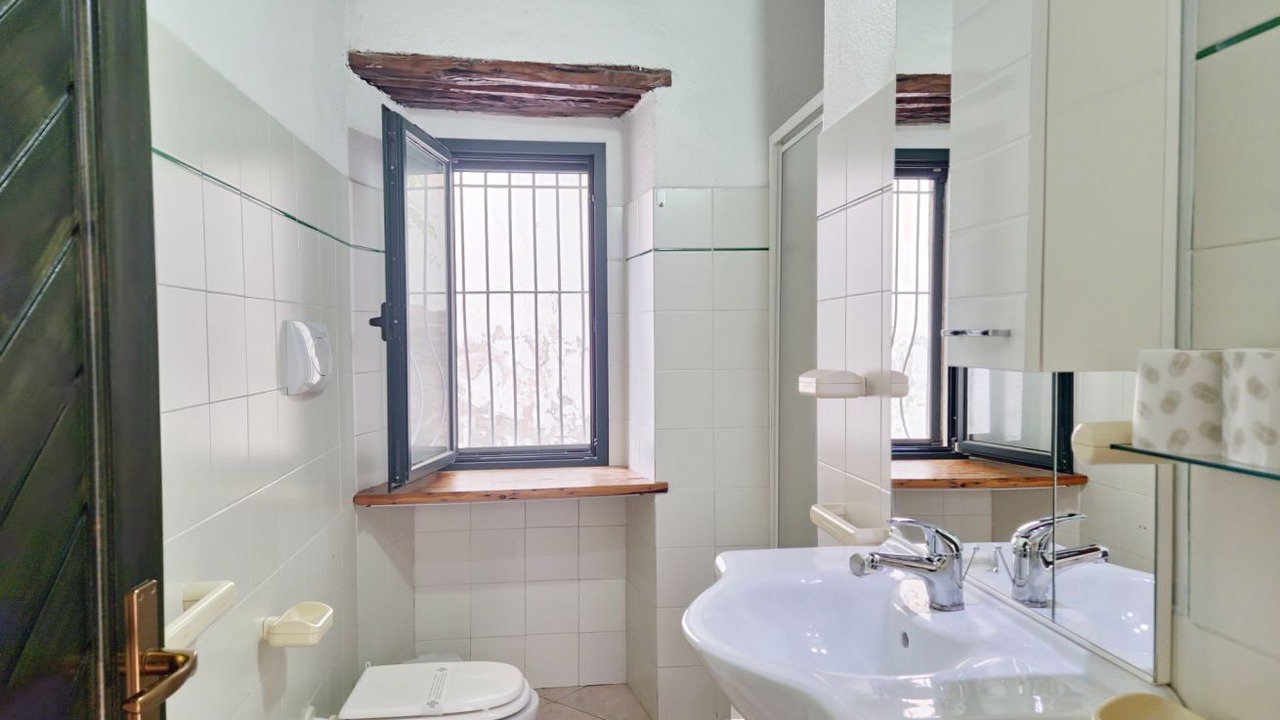 Photo of Bathroom in Orosei