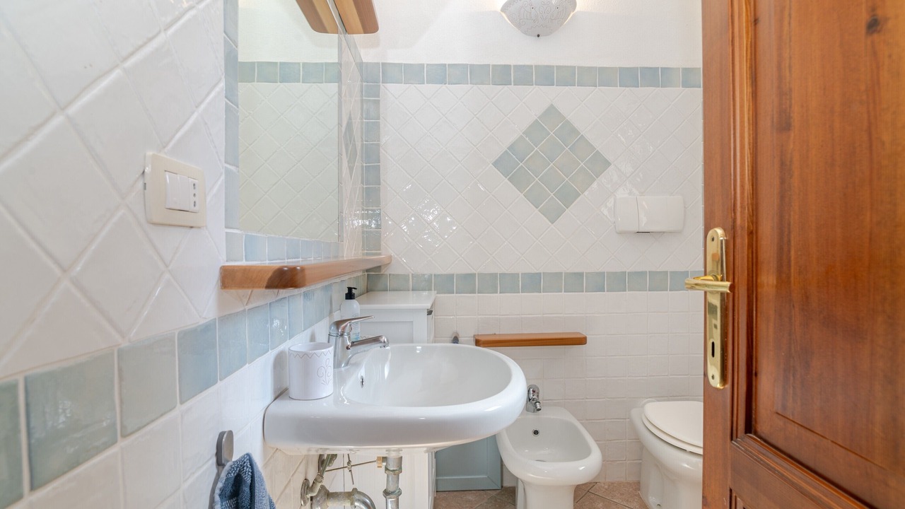 Photo of Bathroom in Rena Majore