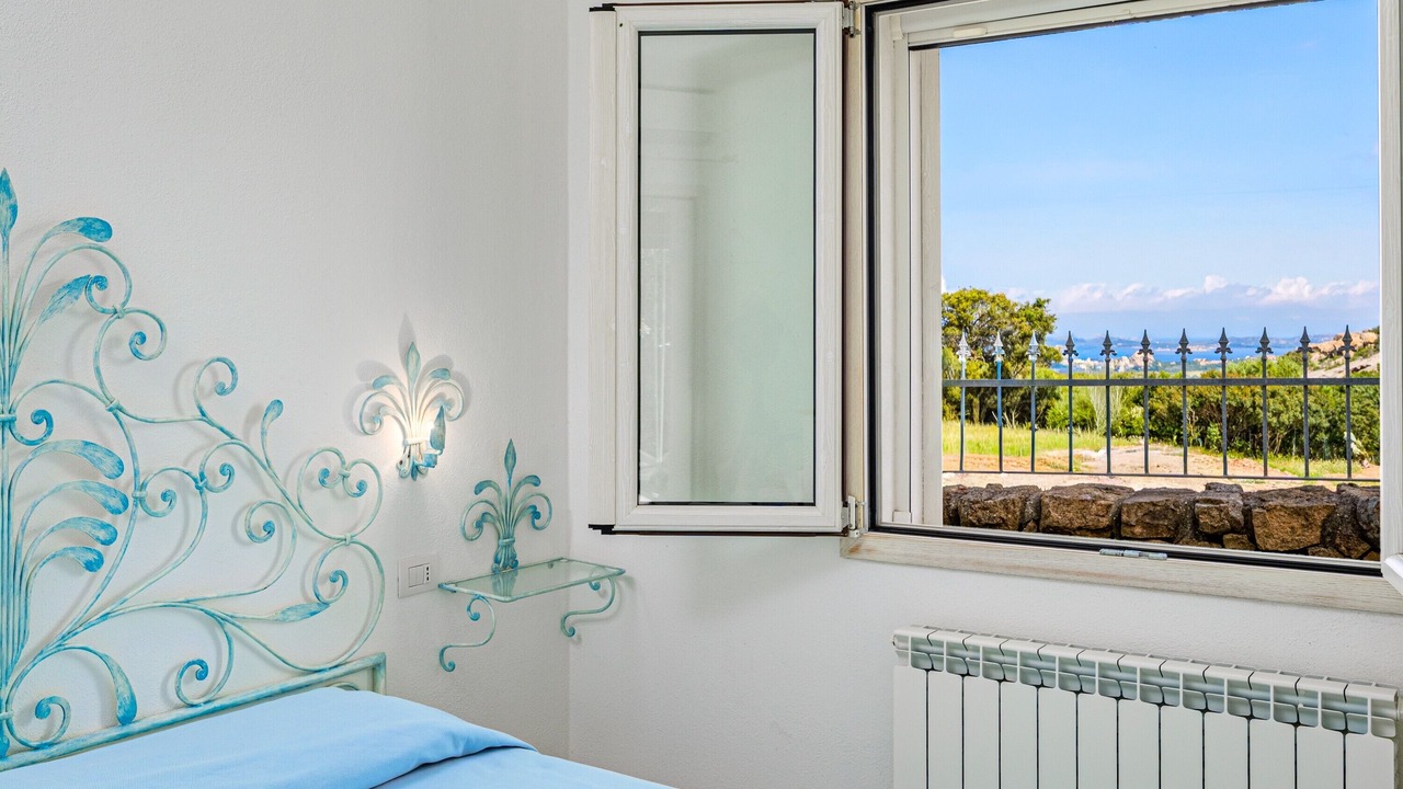 Photo of Bedroom in Baja Sardinia
