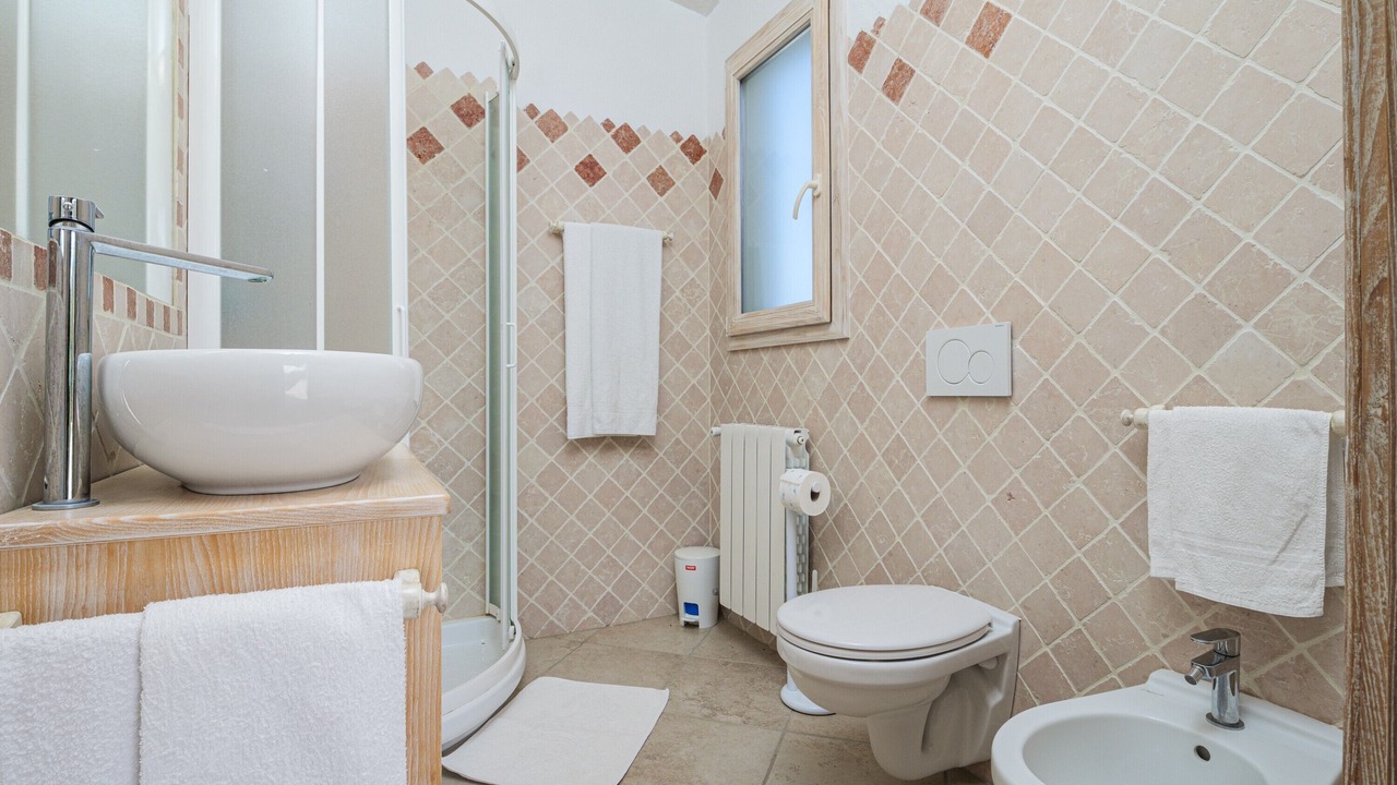 Photo of Bathroom in Baja Sardinia