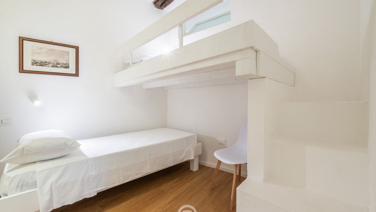 Photo of Bedroom in Historic Castle District