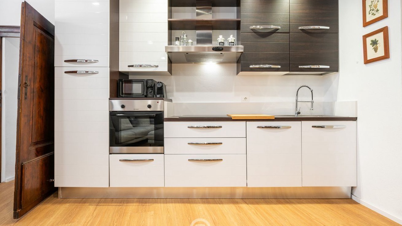 Photo of Kitchen in Historic Castle District