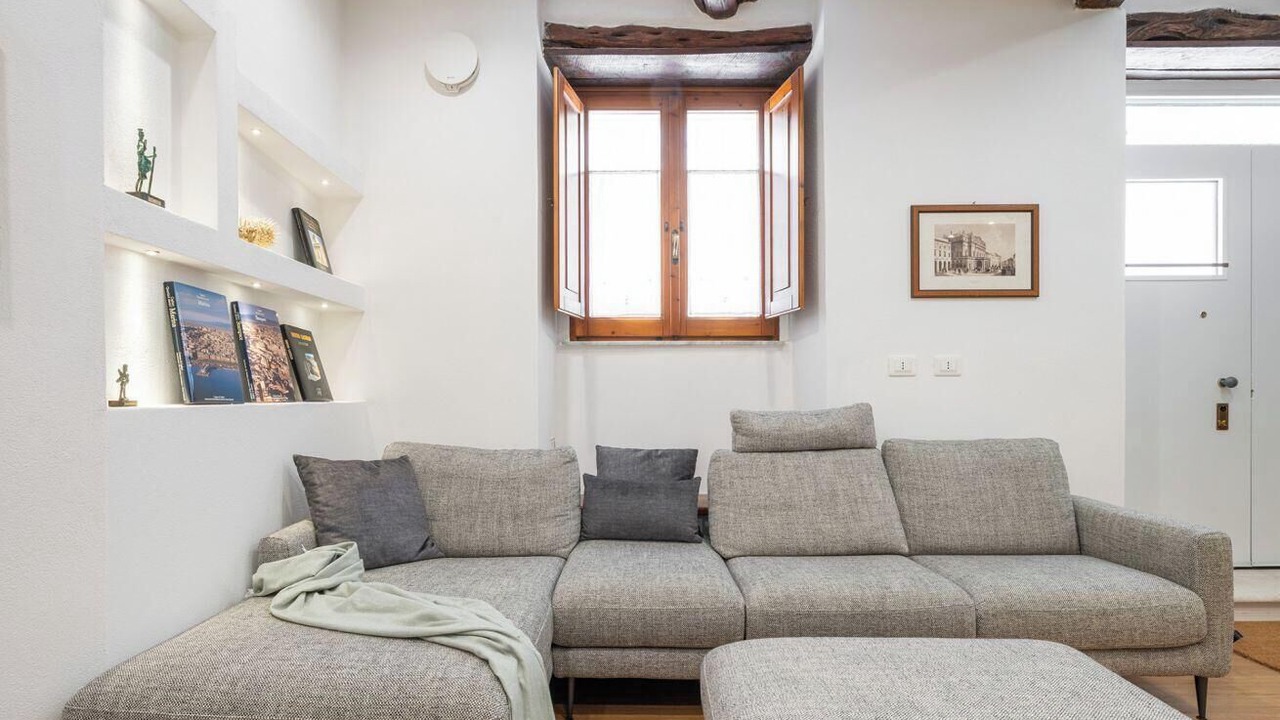 Photo of Livingroom in Historic Castle District
