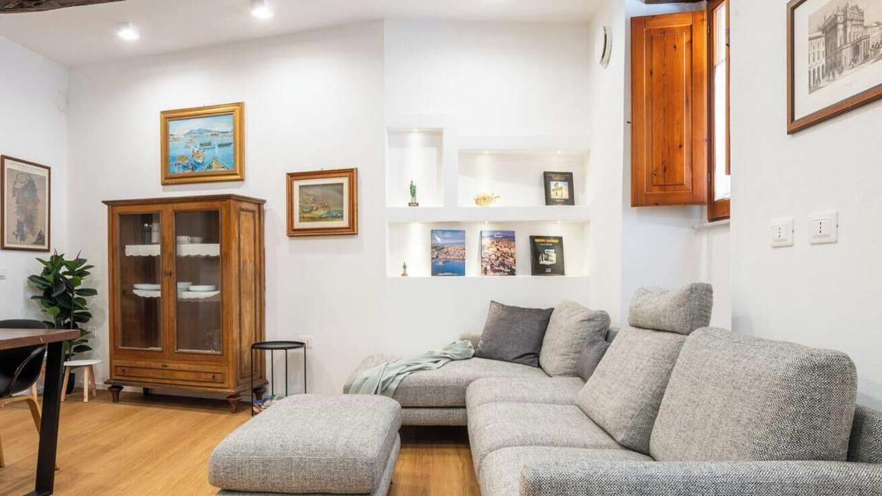 Photo of Livingroom in Historic Castle District